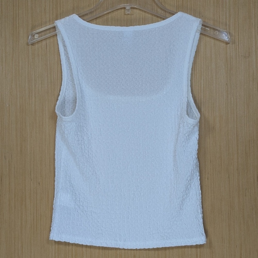 Old Navy White Pucker Tank Top Square Neck Minamilist Chic Casual Womens Small - Picture 3 of 7